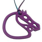 ショッピングHERMES ［銀座店］HERMES エルメス パドック シュヴァル チャーム レザー パープル レディース・メンズ DH88509