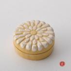  приятный входить обжиг в печи 2025 год новый год произведение . сверху .[ сезон коробочка с благовониями ]