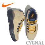 ナイキ NIKE CYGNAL シグナル FV4332-201 デザートベージュ トレッキング ACG
