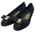 美品 フェラガモ ヴァラ リボン パンプス ローヒール チャンキーヒール シューズ ブラック スエード[サイズ5(約22cm)] Salvatore Ferragamo