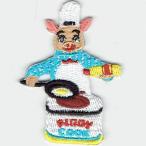  вышивка утюг нашивка ( свинья. кок игрушка )