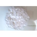 スパンコール 5mm 約320枚(約2.5g) 花カップ マット オフ白 (SFC05MOWSE00)