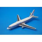 1/200 B737-200 united 737 friendship цвет N9032U [IF732009] in полет / б/у 