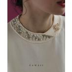 SからL対応 アシンメトリーなビジューネックニットプルオーバートップス ブローチ付き