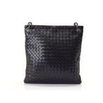 ボッテガヴェネタ BOTTEGA VENETA ショルダーバッグ イントレチャート カーフ 黒 中古