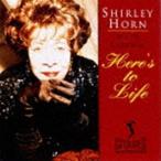 シャーリー・ホーン（vo、p） / ヒア