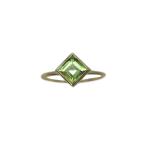 ペリドット スクエア シンプル リング 18金製