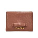 ミュウミュウ 二つ折り財布 レディ�