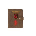 マル4105097800 【送料無料】【ハリー・ポッター】パスポートケース【グリフィンドール スピリット】【魔法】【映画】【カバー】【ポーチ】【パスポート入れ】…