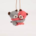 高級カシミヤ製の縁結びハグベア。 シルバー＆マジェンタ・ベビー・ハグベア（無染色カシミヤ）【8cm】　