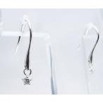 K18 WG 天然ダイヤ 0.06ct ピアス "ブラタイプ" 定番の人気ピアス。ダイヤモンドがキュートに揺れるブラタイプピアス。