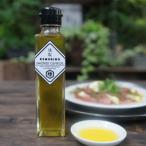 燻製オリーブオイル(レギュラータイプ) 160ml 普段使いにも特別なお料理にも手軽に燻製の香りが楽しめます
