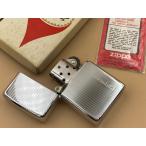 ショッピングzippo ジッポー Zippo ライター 未使用デッドストック 1977年 エンジンターン オリジナルボックス 箱 インストラクション