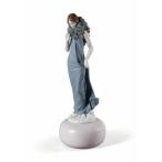 リヤドロ Lladro Haute Allure Sophisticated Elegance Woman Figurine 01009357