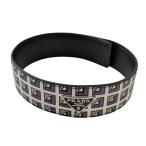 【値下げ】PRADA トライアングルロゴチョーカー マルチカラー サイズ：M (EC)