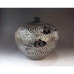 有田焼 天目釉プラチナ彩流水鯉絵花瓶の魅力と選び方