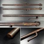 .. превосходящий . первый товар 10 рука * шлем сломан коллекция времена металлический земля круг форма палка крюк есть 10 рука шлем сломан . есть . доспехи . сила такой же сердце J17 [ осмотр . гарда меча доспехи шлем 