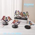 ステンドグラスの鳥枝デスクオーナメント - ブランチのステンドグラスの鳥のデスクオーナメント、株式会社S＆L 両面マルチカラースタイルの鳥の色の合金オーナメ