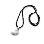 ネックレスハウライト白メノウ勾玉フ...