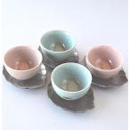 湯飲みと木の葉の茶托 ４客 貫入 ピ