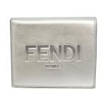 新品同様 フェンディ コンパクトウォレット 8M0468 レザー シルバー 2つ折り財布 財布 0162 FENDI
