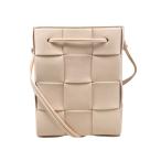 ボッテガヴェネタ ショルダーバッグ スモール カセット バケットバッグ 680218 ラムスキン ピンクベージュ BOTTEGA VENETA