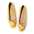 ブリジット バーキン Bridget Birkin スクエアバックルフラットシューズ （イエロースウェード）