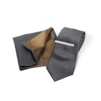 並行輸入品 ダニエルウェリントン DANIEL WELLINGTON ネクタイ＆チーフ＆タイバー 3点セット DW02800002 GRAY グレー ネクタイ