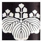 染め抜き三つ紋