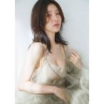 【送料無料】[本/雑誌]/志崎樺音 ファースト写真集/講談社/著(単行本・ムック)