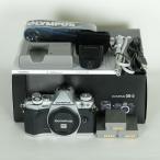 [良品 | バッテリー3個付] OLYMPUS OM-D E