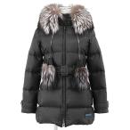 ショッピングPRADA PRADA プラダ ダウンジャケット フォックスファー タッセル ベルテッド ロゴ ラバーパッチ ジップアップ ベルト付属 レディース 36 黒
