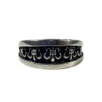 ショッピングHEARTS CHROME HEARTS クロムハーツ リング ナローVバンド BSフレア シルバー NARROW V BS FLUER RING 指輪 24号
