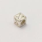 シルバーダイスX / 高さ5.5mm / 横5.5mm