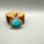 キングマンターコイズのペンダント　インディアンジュエリー/ネイティブアメリカン/ナバホ族/シルバーアクセサリー/シルバーペンダント/アメカジ