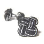 SQUARE CUFFKNOTS/ черный × серебряный 