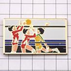 ピンバッジ・バレーボール女子ネット際の攻