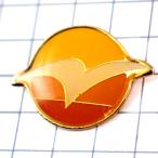  выгодная покупка значок * белый птица * Франция ограничение булавка z* редкость . Vintage было использовано булавка bachi