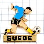 ピンバッジ・スウェーデン代表選手サッカー青いユニフ