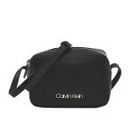 カルバンクライン 斜め掛けバッグ CALVIN KLEIN CK MUST BK K60K605871 CK MUST F19 CAMERABAG BDS BLACK   比較対照価格14,040 円