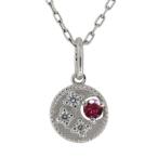 ルビーネックレス月モチーフプラチナ...