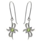 ピアス クロス 十字架 ペリドット 8月誕生石 プラチナ フックピアス クリスマス ポイント消化