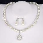 ネックレス フェイクパール ピアス レディース アクセサリー セット ビジュー ラインストンーン かわいい おしゃれ プレゼント 贈り物 誕生日 小物