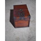 ショッピング古 総欅造り 頑丈堅牢銭函 サイドテーブルに 江戸時代　古録展  送料別  Eサイズ　中古 品番K10912