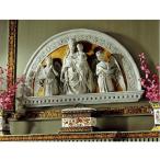 祝福された聖母子 ルネッサンス風 三日月形アーチ彫刻（ルネッタ）アイボリー/ゴールド色壁彫刻（輸入品