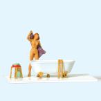  ванная. женщина :p подъемник покрашен конечный продукт HO(1/87) 28159