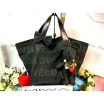 ショッピングサマンサタバサ サマンサタバサ 限定 レトロ ミッキー ぬいぐるみ チャーム付 LOVE プリント キャンバス トートバッグ 黒 未使用 証明書付 ギフト包装可 ディズニー ミニー