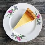 カーネーション柄 リムプレート 20.7cm / 昭和レトロ ケーキ皿 丸皿 花型 平皿 母の日 花柄 金線 日本製 食器 TONO CHINA デッドストック