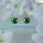 MARE チタンピアス SWAROVSKI Green 4×4mm ma069