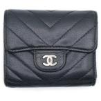 シャネル ココマーク シェブロン Vステッチ キャビアスキン レザー クラシック コンパクトウォレット 三つ折り財布 ゴールド金具 25番台